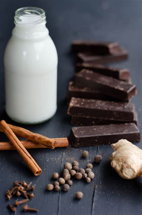 Ingredientes para preparar chocolate con pimienta