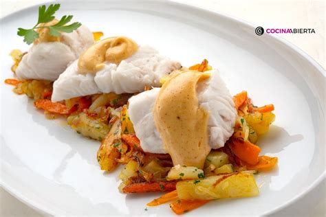 Ingredientes para pescadilla cocida con verduras