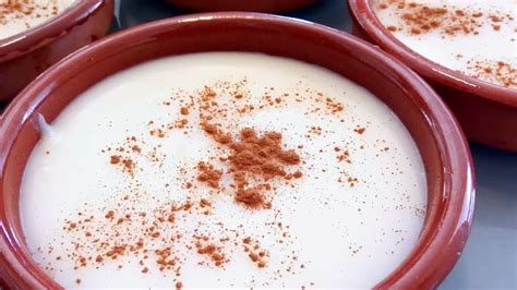 Menjar blanc con frutas