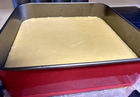 Masa de bizcocho en molde
