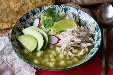 Plato de pozole verde