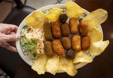 Tablas de diferentes tipos de croquetas