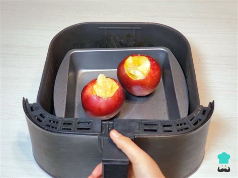 Manzanas asadas con hojaldre en freidora de aire