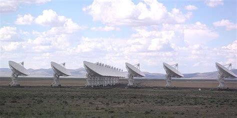 Antenas parabólicas del radiotelescopio 