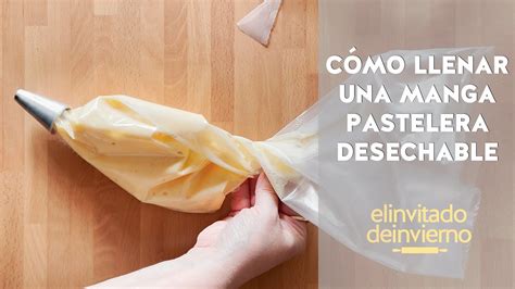 Buttercream de canela en manga pastelera
