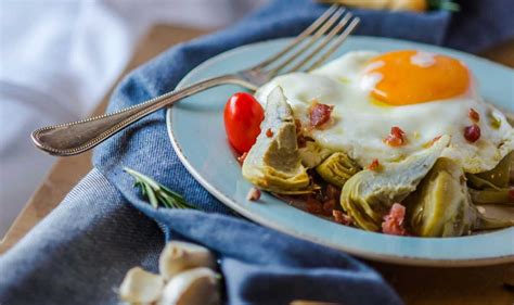 Huevo poêlé con alcachofas y trufa