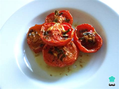 Tomates cherry asados con ajo y orégano