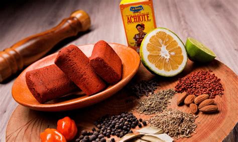 Ingredientes para la marinada y la salsa de achiote
