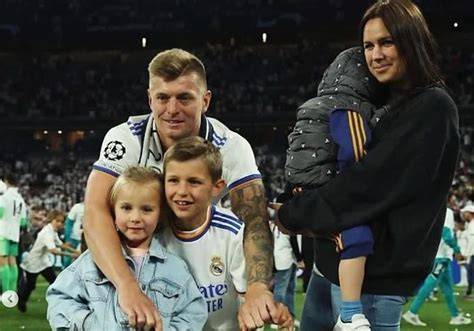 Infografía sobre las actividades benéficas de la Fundación Toni Kroos
