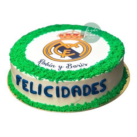 Ejemplo de tarta decorada con oblea del Real Valladolid