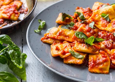 Preparación de raviolis caseros