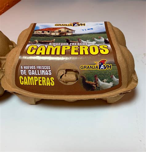 Huevos camperos frescos