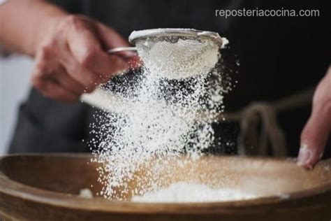 Proceso de tamizado de harina y levadura