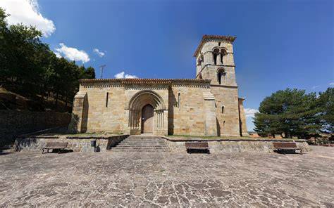 Ermita de Santa Cecilia y castillo en Aguilar de Campoo
