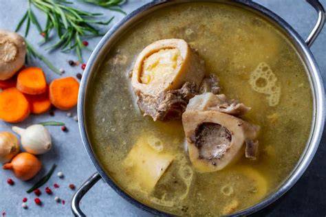 Beneficios del caldo de huesos para la salud