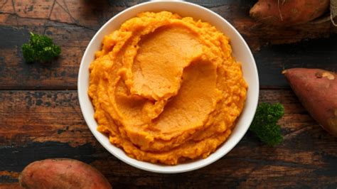 Puré de boniato con jamón y mantequilla