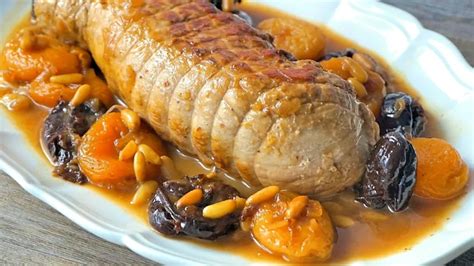Ingredientes para la receta de solomillo de cerdo con ciruelas pasas y piñones