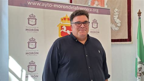 Juan Manuel Rodríguez, alcalde de Morón, en la presentación del cartel del LVII Gazpacho de Morón