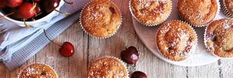 Muffins veganos de espelta con cerezas