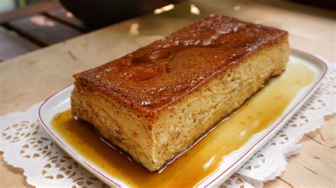 Postre tradicional Pan de Calatrava con caramelo