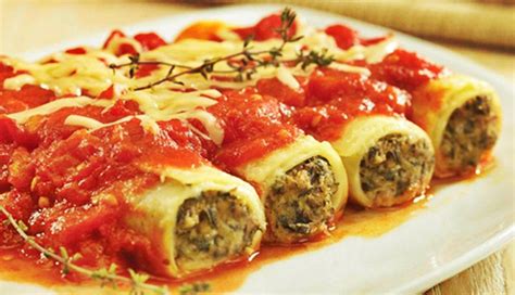 Ingredientes para canelones de carne y acelga