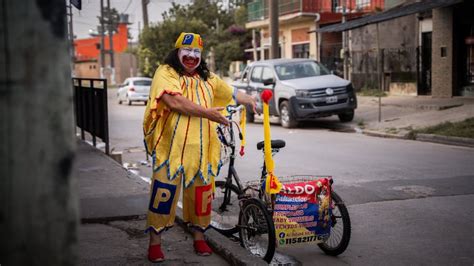 Aldo da Silva caracterizado como el payaso Papa Frita