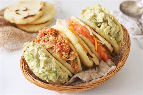 Ingredientes básicos para hacer arepas venezolanas