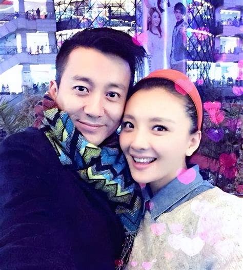 Foto de Tang Yixin y Cai Shaofen haciendo pucheros