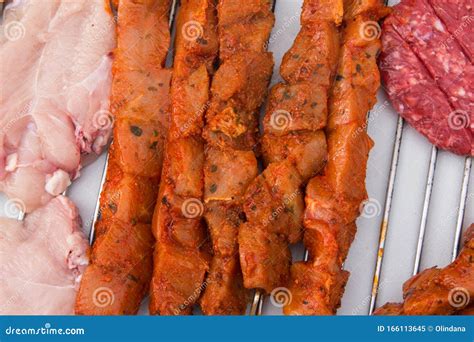 Variedad de carnes adobadas