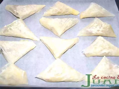Preparación de triángulos de pasta filo