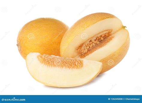 Melones cantaloupe enteros y cortados