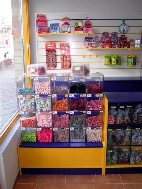 Expositores de dulces en tiendas
