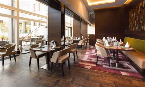 Ambiente acogedor de un restaurante en Sahagún
