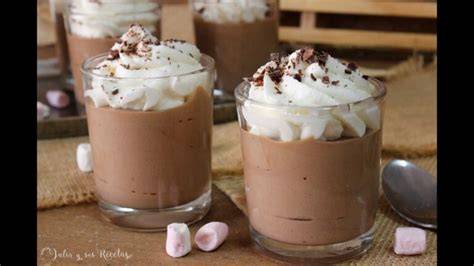 Postres elaborados con nata montada