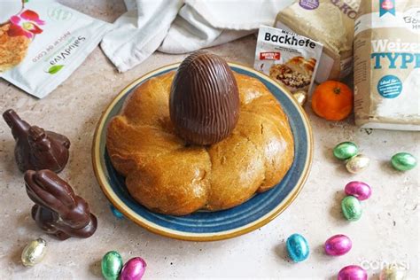 Proceso de amasado de la masa de mona de Pascua