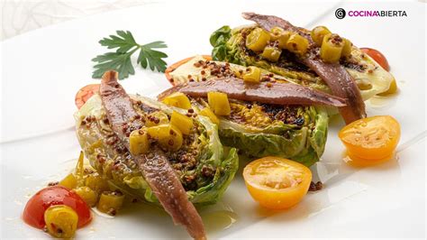 Cogollos a la plancha con jamón ibérico
