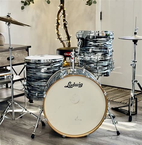 Batería Ludwig Accent Fab 4 Black Oyster