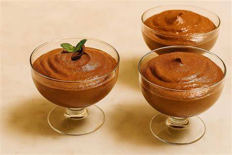 Mousse de chocolate en copas