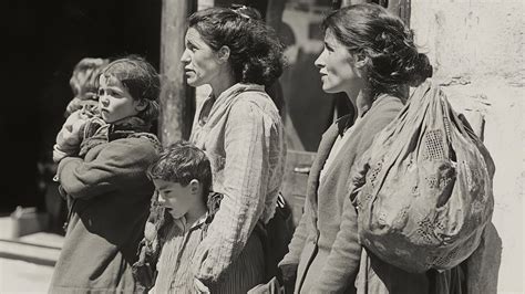 Fotografía de un comedor infantil durante la Guerra Civil Española