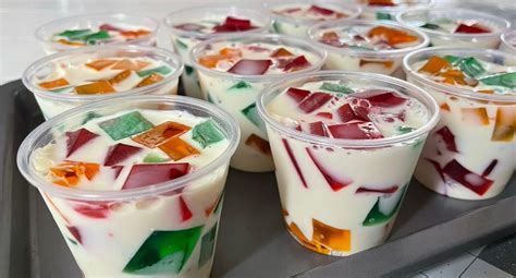 Presentación de gelatina de pimientos en cuadritos