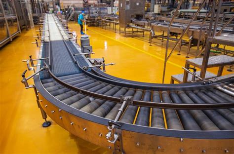 Infografía: Beneficios de las cintas transportadoras industriales