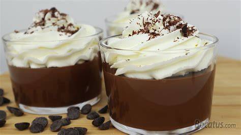 Ingredientes para vasitos de chocolate y nata