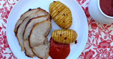 Jamón asado con patatas hasselback