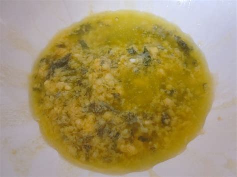 Aliño de yema de huevo y ajo
