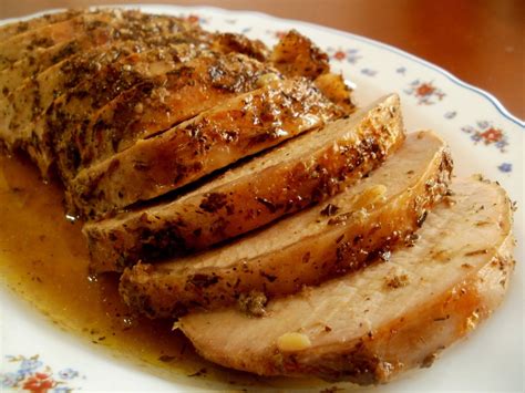 Lomo de cerdo asado en lonchas con guarnición