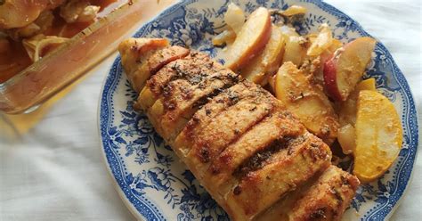 Pechuga de pollo al sartén con manzana