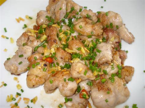 Mollejas de pollo salteadas con ajo y perejil