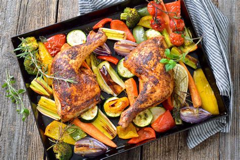 Plato completo de pollo con verduras al horno