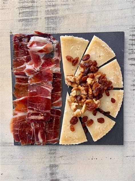 Plato de jamón ibérico y queso
