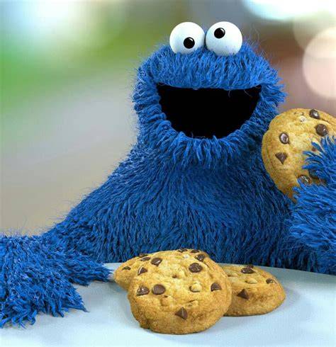 Cookie Monster comiendo una galleta